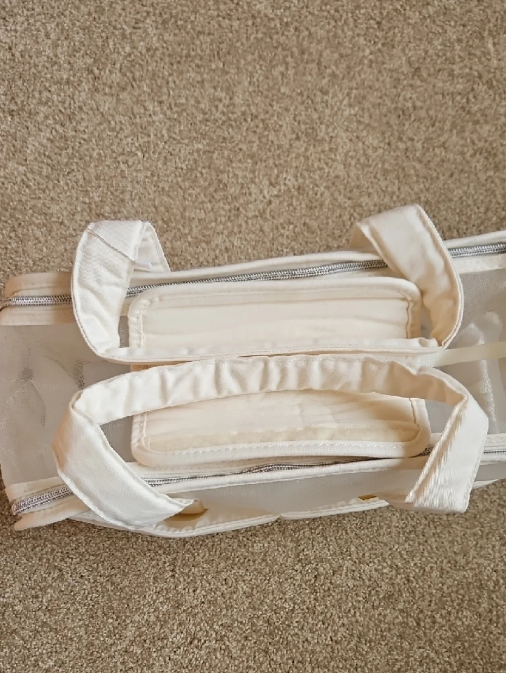 ONE CUTE NWT Cream Small Pet Carrier Bag